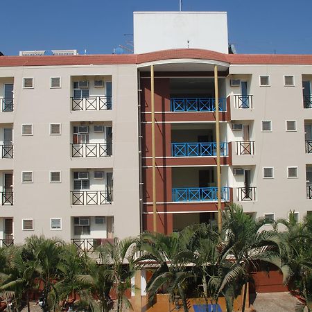 Manu Residency Hotel Бангалор Екстериор снимка